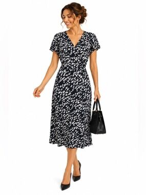 Leith Nordstrom Size Medium V-Neck Black and White Printed Summer Wrap Dress